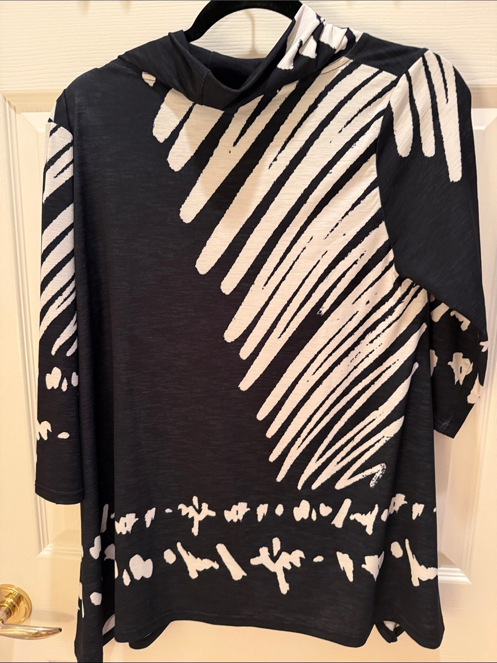 DAMEE Abstract Print Tunic Size Small Like New - Picture 2 of 6